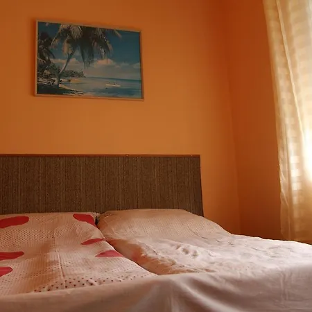 Poppe Vendeghaz Apartmán Orfű