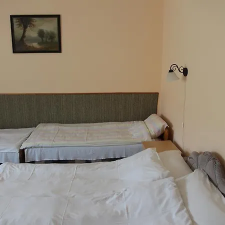 Poppe Vendeghaz Daire Orfű